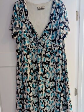 Lucie Lu Abstract Print Twist Front Dress - 3X
